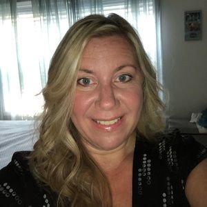 Meet your Posher, Deanna